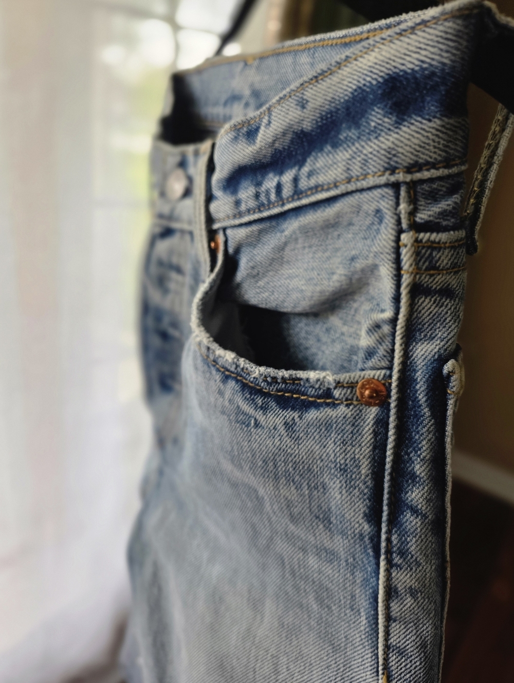 Levis 501 Cigarette Jeans Womens 24 00 Button Fly Rigid Frayed Cropped Ankle - Picture 5 of 15